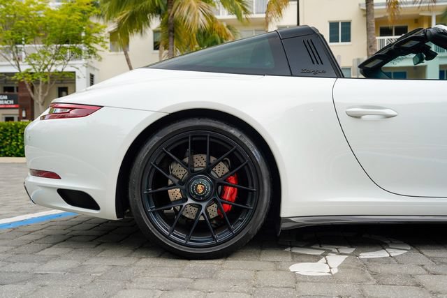 Used 2018 Porsche 911 Targa 4 GTS AWD/4WD image 31