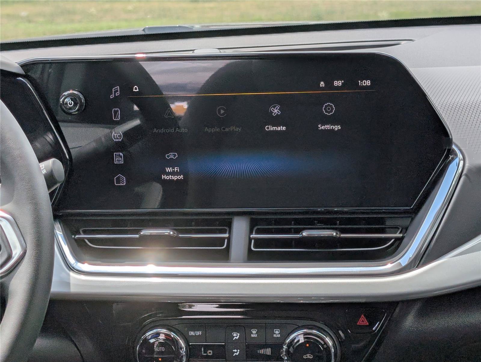 New 2026 Chevrolet Trax LT w/ LT Convenience Package FWD image 22