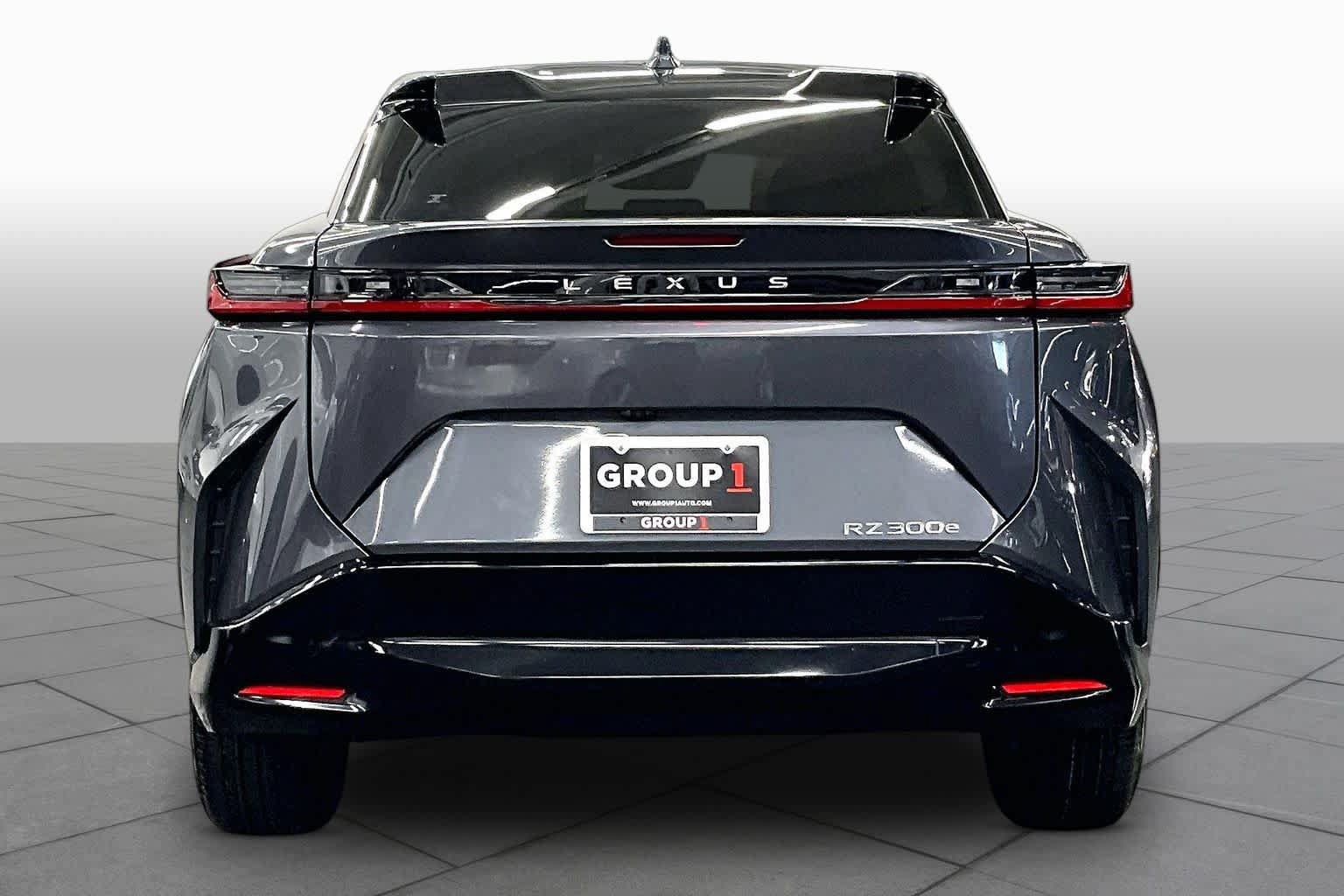 Used 2024 Lexus RZ 300e Premium FWD image 5