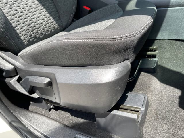 Used 2025 Ford Ranger XLT w/ Chrome Accent Package RWD image 31