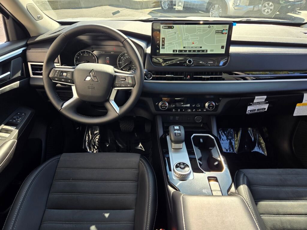 New 2025 Mitsubishi Outlander Trail Edition image 14
