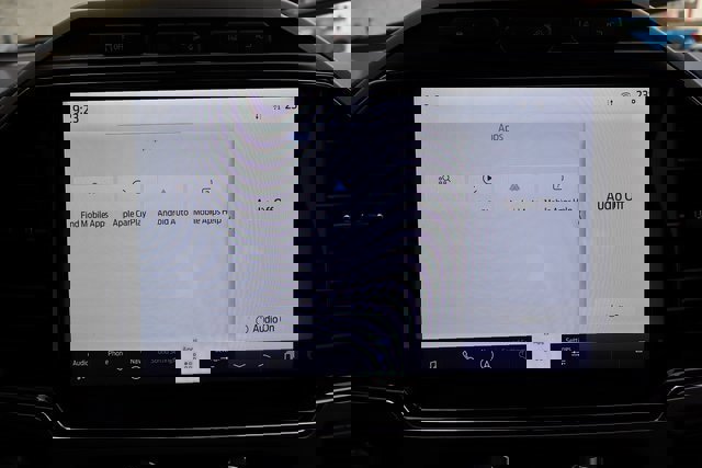 Certified 2022 Ford F250 Lariat w/ Lariat Ultimate Package image 7