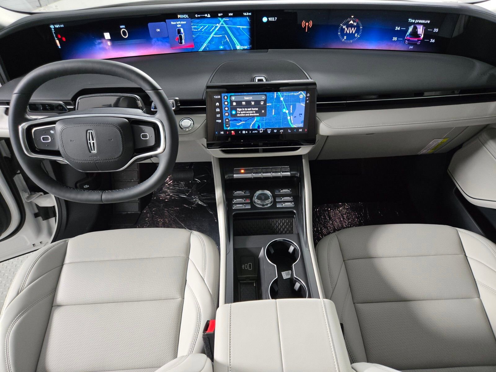 New 2026 Lincoln Nautilus Premier w/ Jet Appearance Package image 14