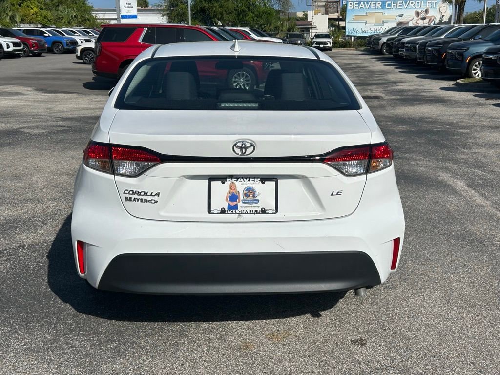 Used 2025 Toyota Corolla LE FWD image 6