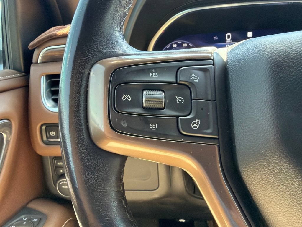 Used 2022 Chevrolet Tahoe High Country w/ Premium Package 2 AWD/4WD image 22