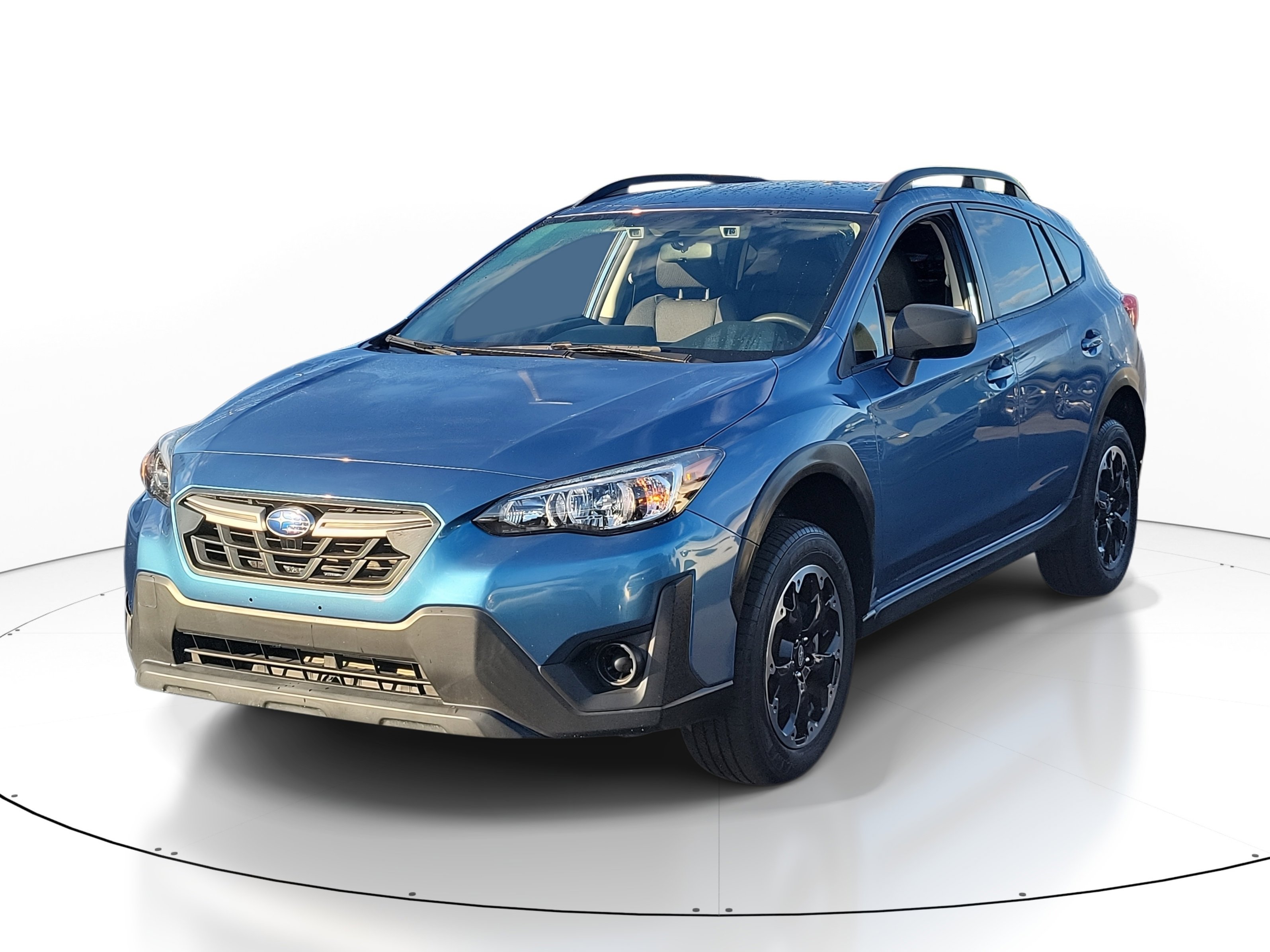 Used 2022 Subaru Crosstrek 2.0i image 2