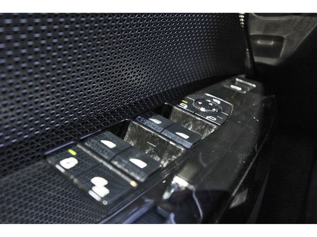 Used 2025 BMW 740i image 20