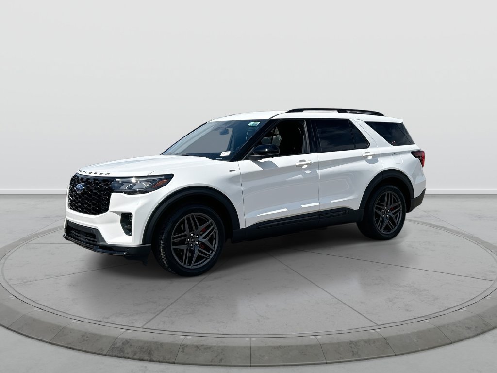 Used 2025 Ford Explorer ST-Line RWD image 4