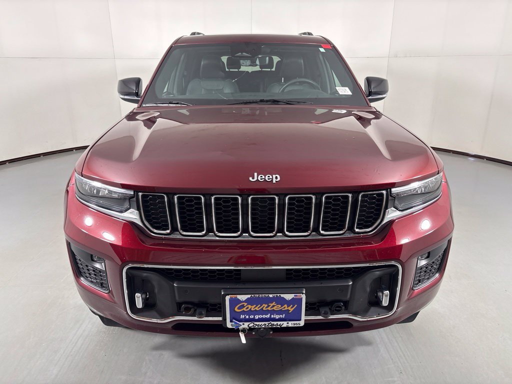 Used 2023 Jeep Grand Cherokee L Overland w/ Luxury Tech Group IV AWD/4WD image 3