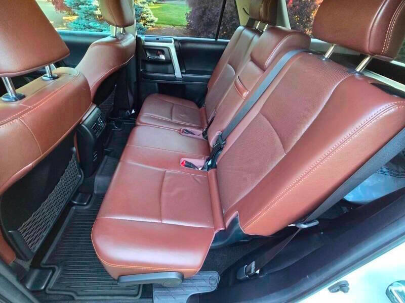 Used 2018 Toyota 4Runner Limited image 15