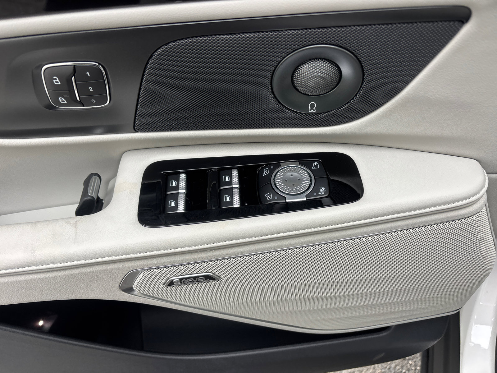 New 2026 Lincoln Nautilus Premier w/ Equipment Group 102A image 13