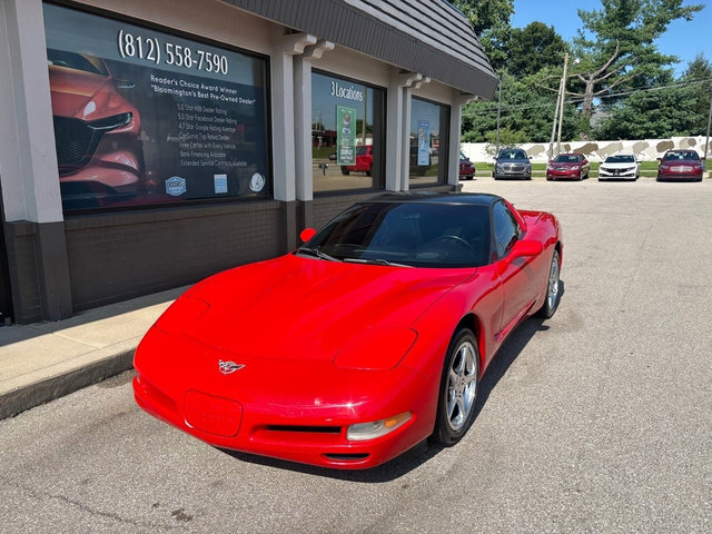 Used 2003 Chevrolet Corvette Coupe w/ Preferred Equipment Group RWD image 2