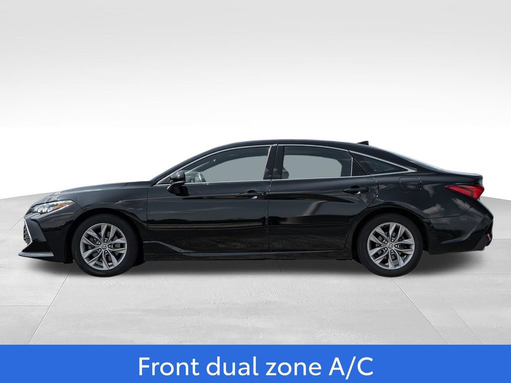Used 2021 Toyota Avalon XLE w/ Moonroof Package AWD/4WD image 4
