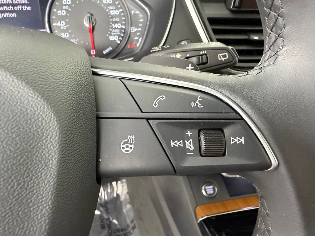 Used 2022 Audi Q5 2.0T Premium w/ Convenience Package AWD/4WD image 23