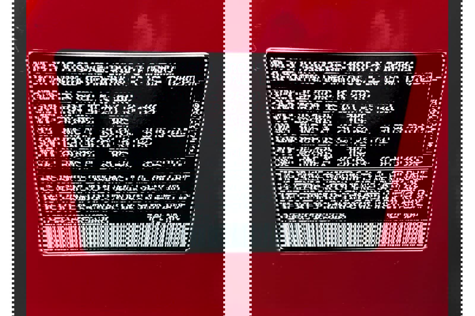 Used 2024 Volkswagen Atlas SEL Premium R-Line image 33