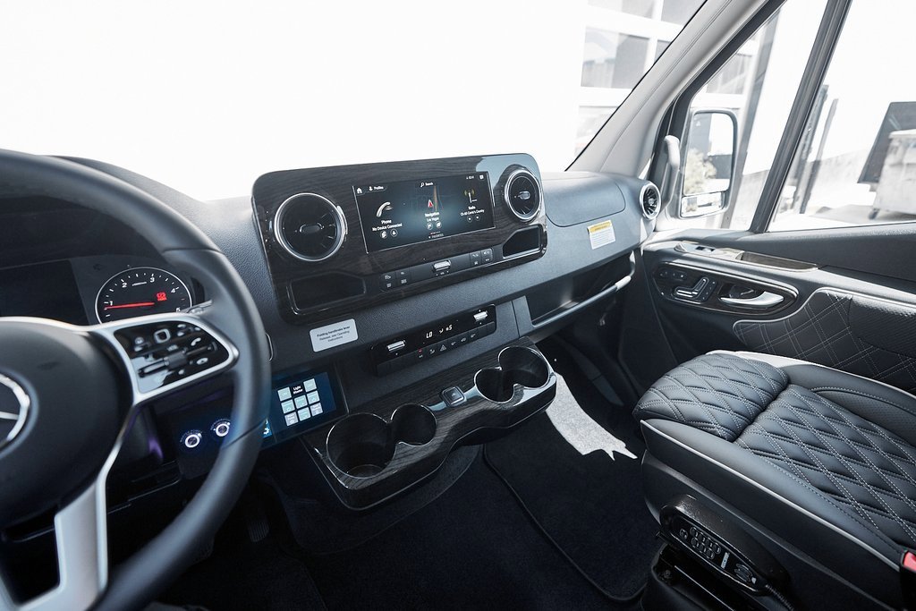 Used 2024 Mercedes-Benz Sprinter 3500 w/ Parking Package image 56