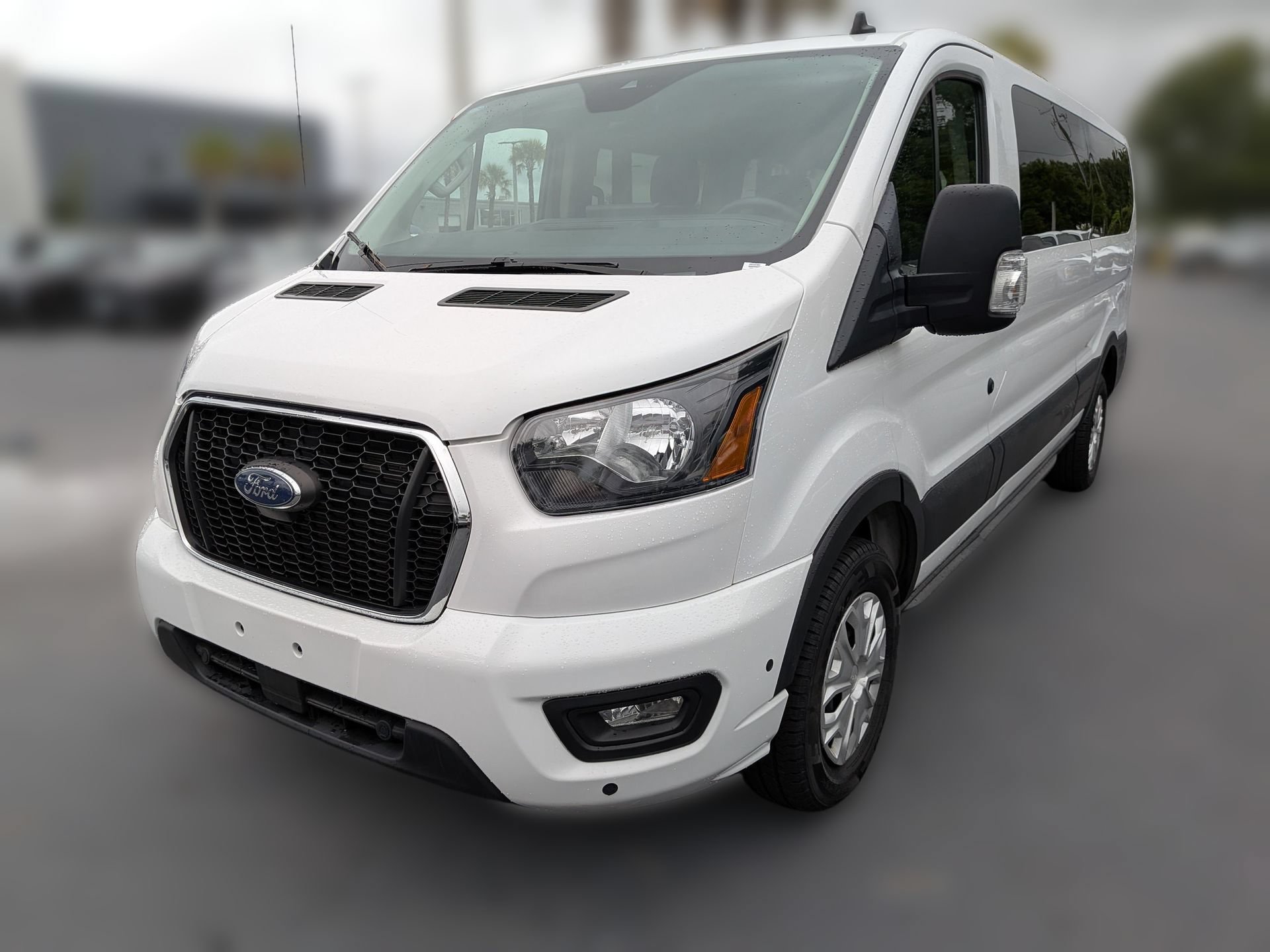 Used 2024 Ford Transit 350 XLT RWD image 10