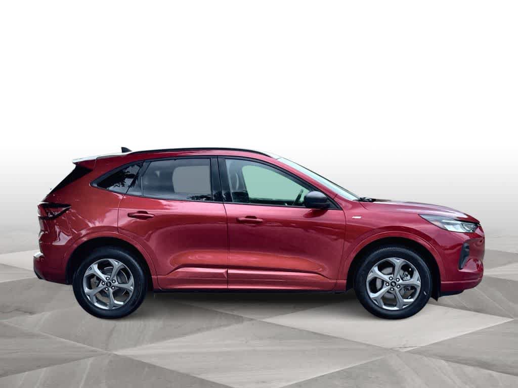 Used 2023 Ford Escape ST-Line AWD/4WD image 9