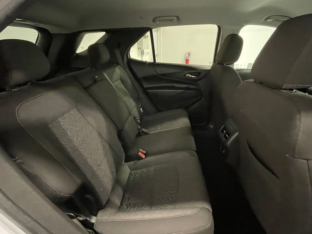 Used 2023 Chevrolet Equinox LT image 23