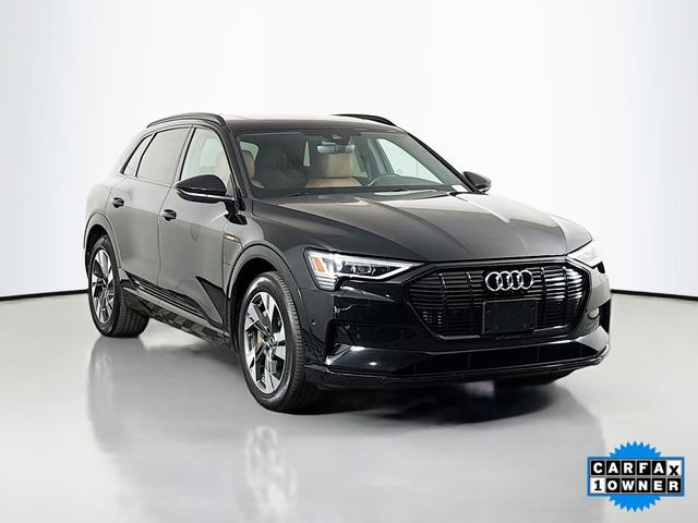 Used 2022 Audi e-tron Premium w/ Convenience Plus Package image 1