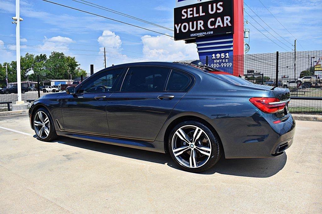 Used 2019 BMW 740i w/ Executive Package RWD image 9