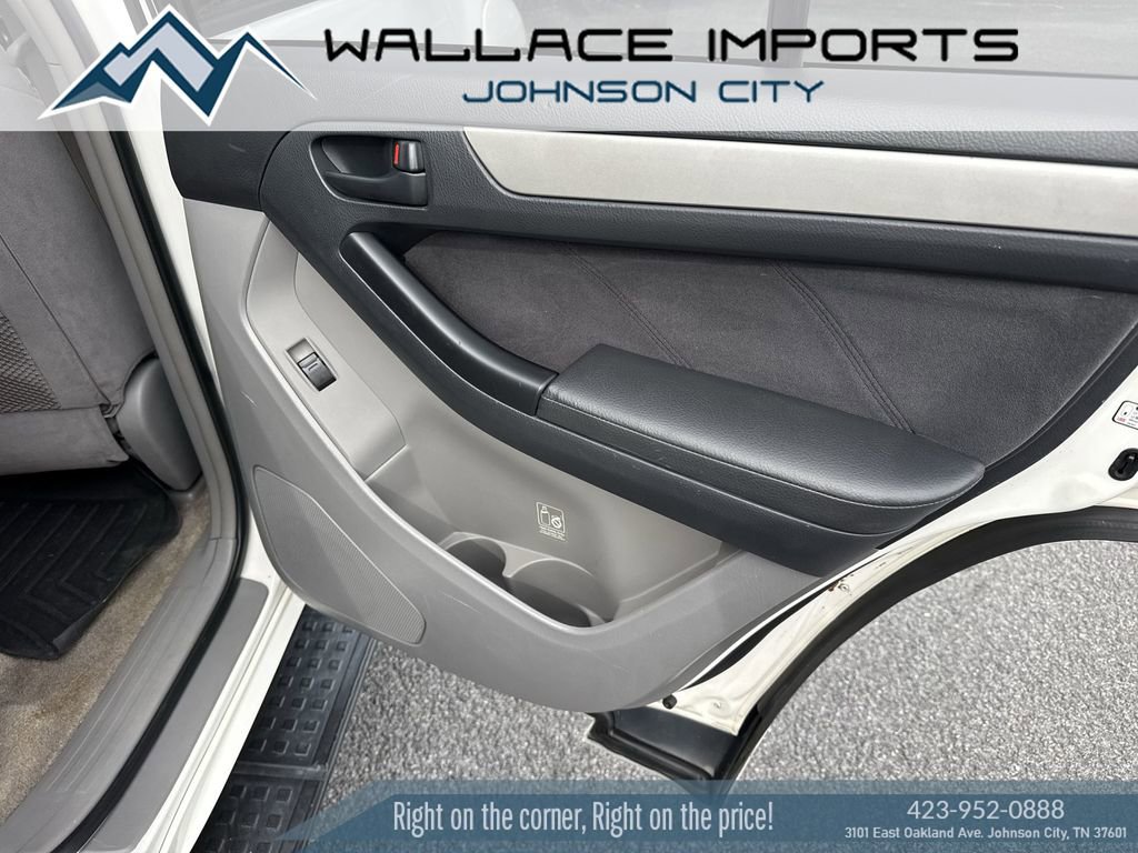 Used 2005 Toyota 4Runner Limited image 34