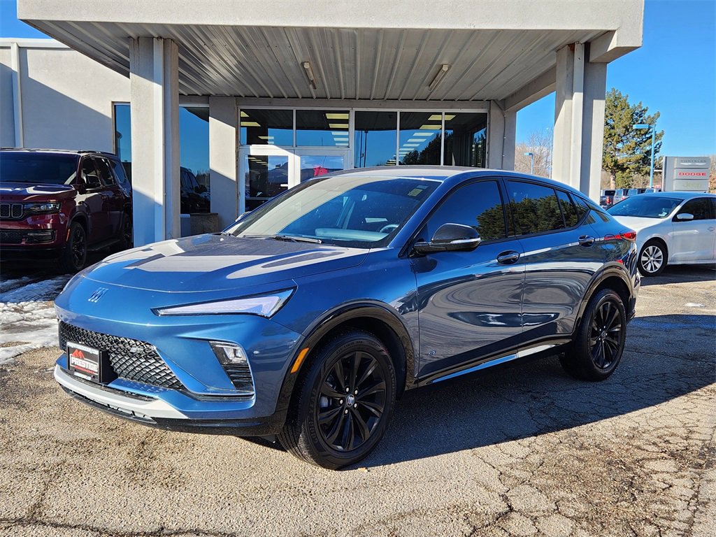 Used 2025 Buick Envista Sport Touring w/ Convenience II Package image 4