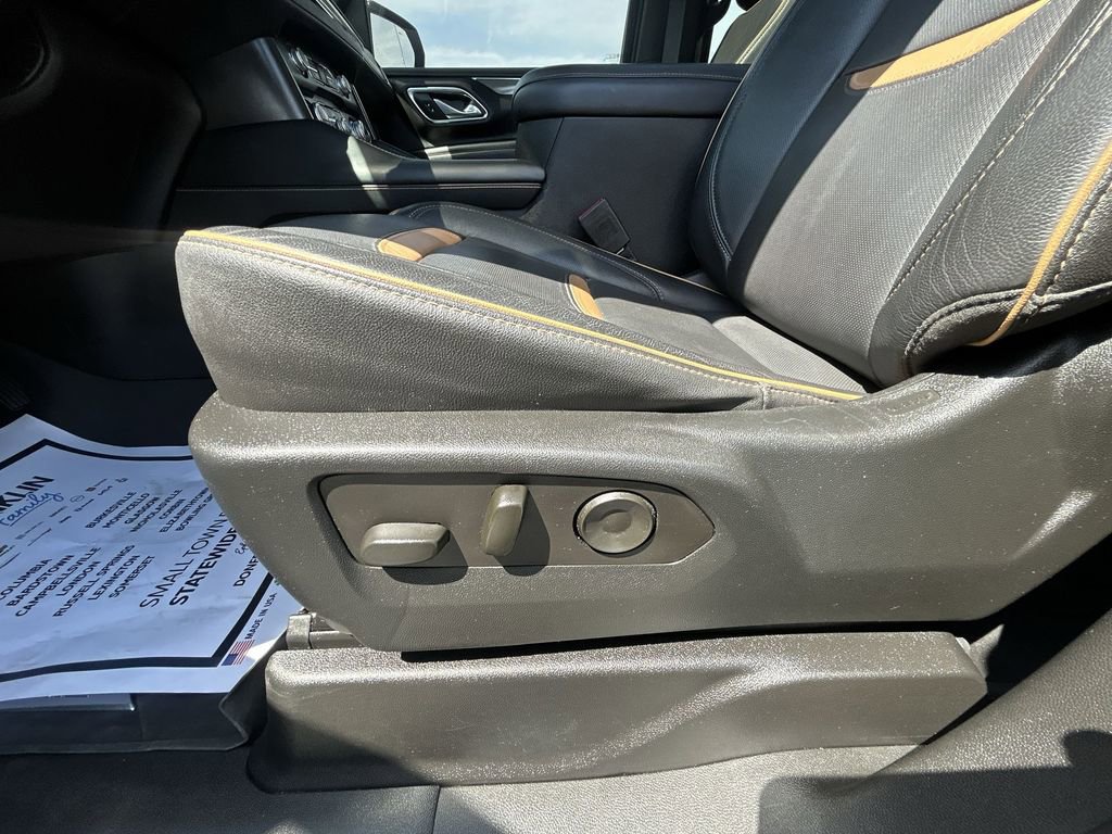 Used 2023 GMC Yukon AT4 w/ Technology Package image 18