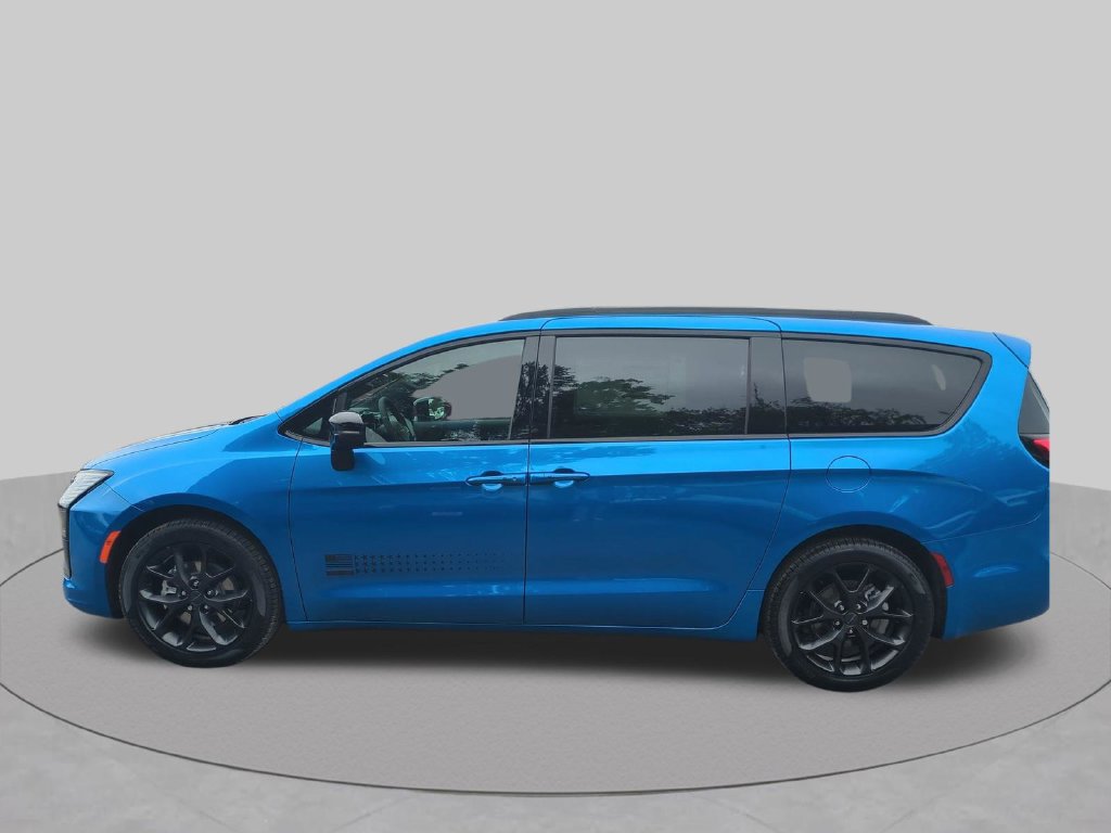 New 2027 Chrysler Pacifica Select FWD image 7