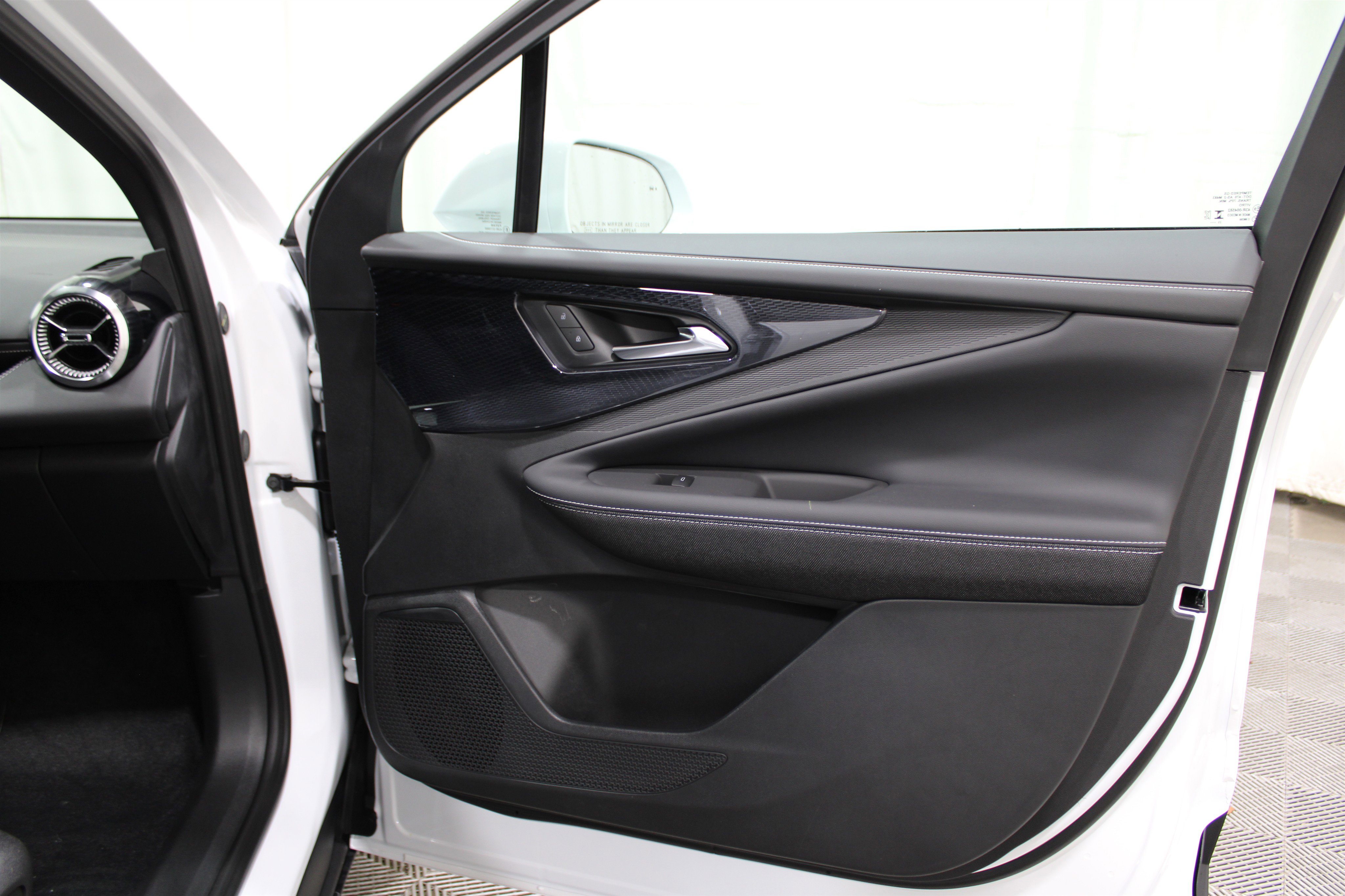 New 2026 Chevrolet Blazer EV LT image 30