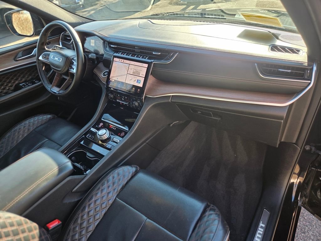 Used 2022 Jeep Grand Cherokee L Summit w/ Luxury Tech Group V AWD/4WD image 26