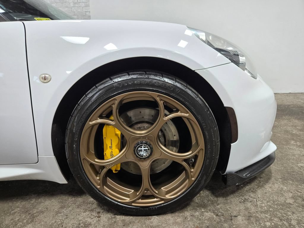 Used 2018 Alfa Romeo 4C Spider RWD image 51