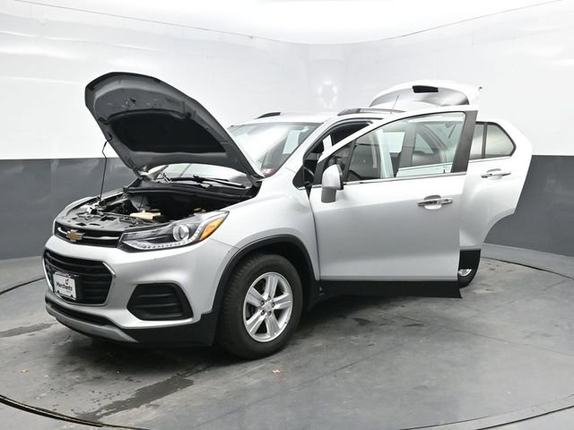 Used 2019 Chevrolet Trax LT w/ LT Convenience Package image 36