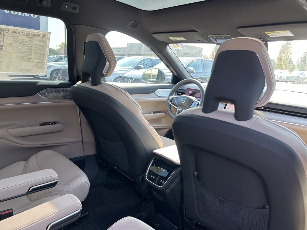 New 2025 Volvo EX90 Ultra image 8