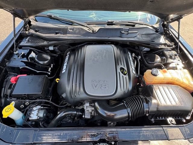 Used 2019 Dodge Challenger R/T RWD image 2