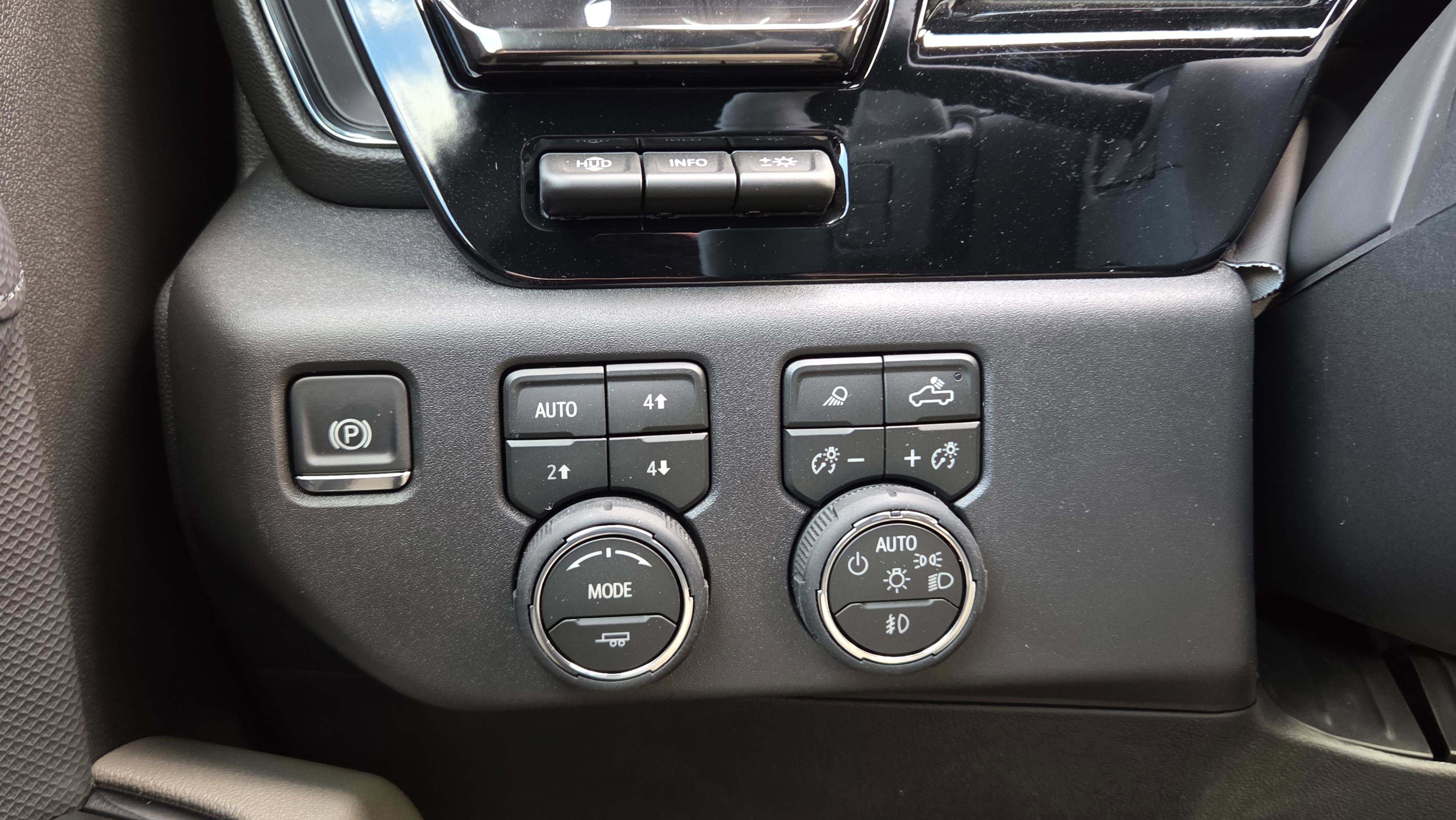 New 2026 Chevrolet Silverado 1500 ZR2 w/ Dark Appearance Package image 9