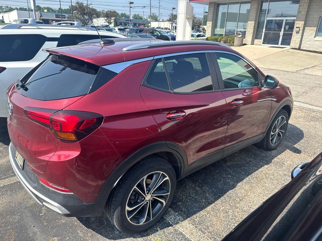Used 2023 Buick Encore GX Select w/ Safety Package II FWD image 4