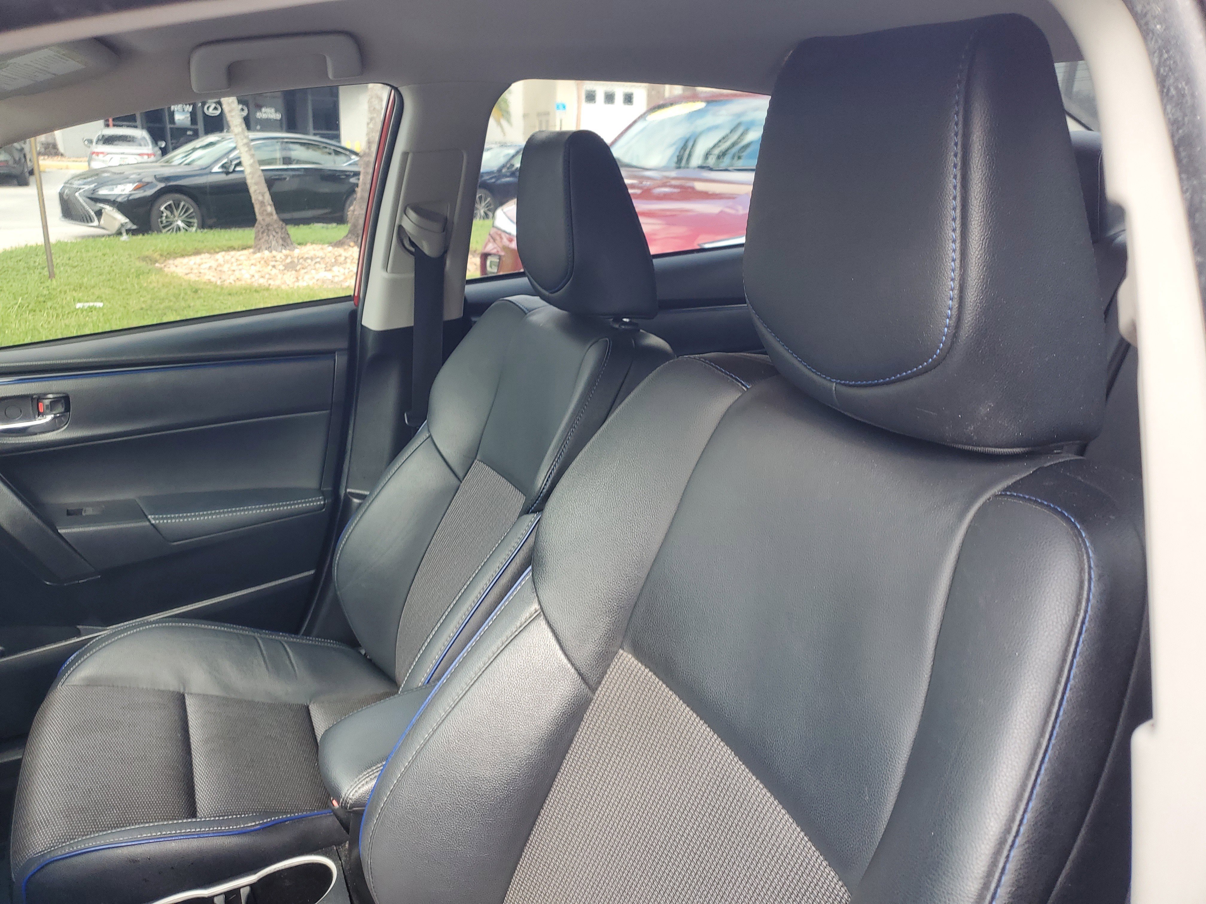 Used 2019 Toyota Corolla SE image 17