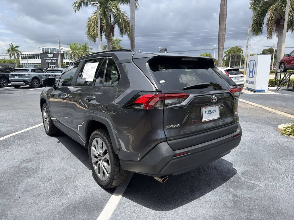 Used 2023 Toyota RAV4 XLE Premium FWD image 6
