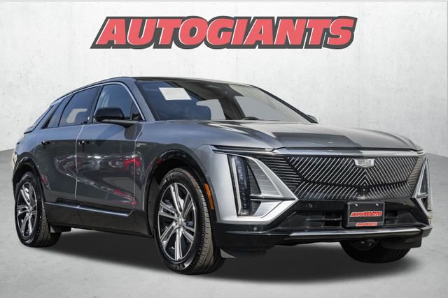 Used 2024 Cadillac Lyriq Luxury w/ LPO, Floor Liner Package
