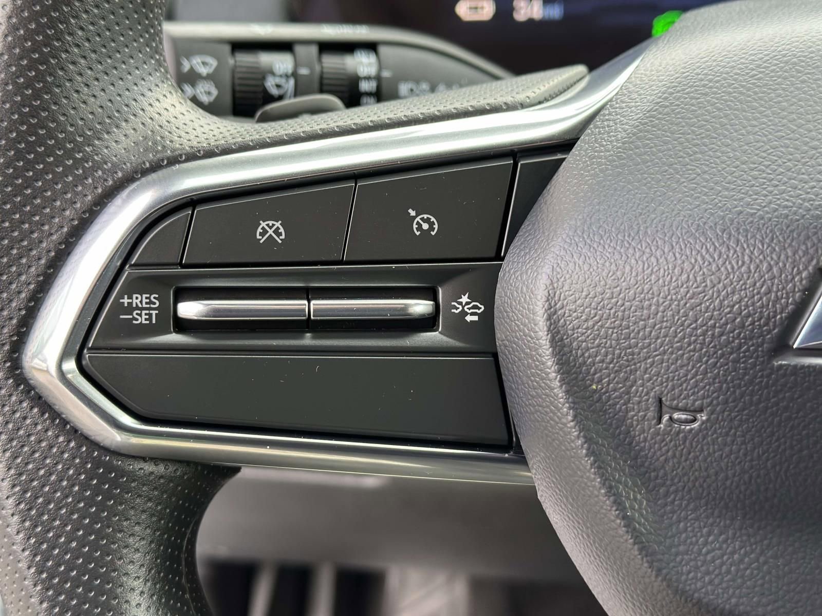 Used 2025 Chevrolet Equinox EV LT image 14