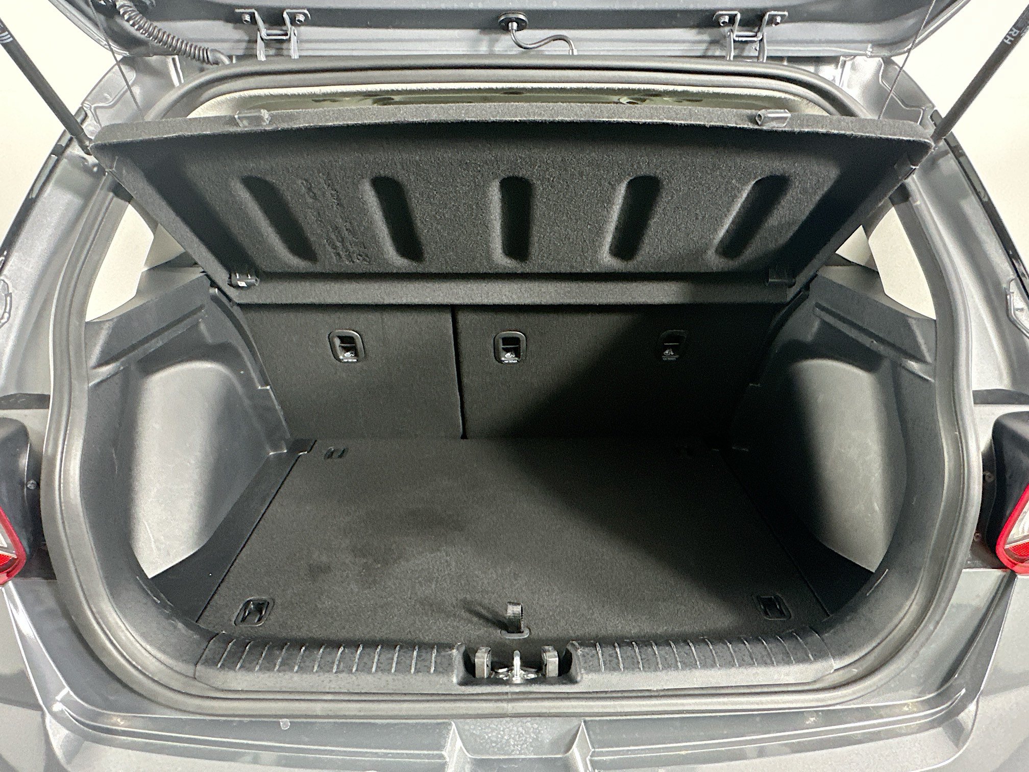 Used 2023 Hyundai Venue SEL FWD image 28