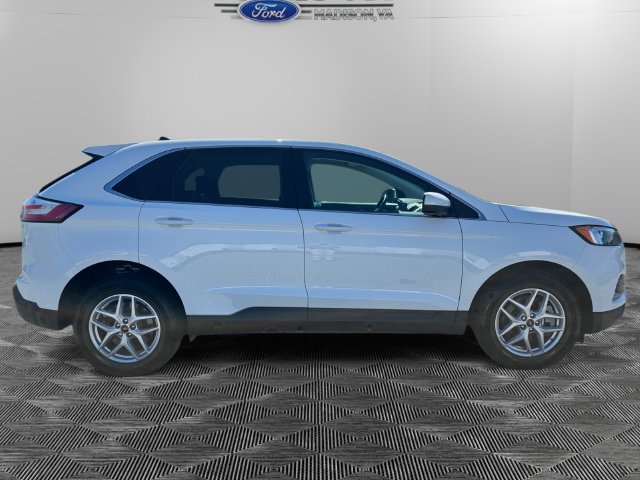 Used 2024 Ford Edge SEL AWD/4WD image 6