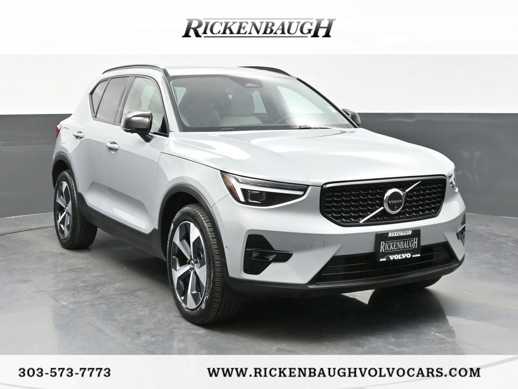 Used 2026 Volvo XC40 B5 Plus