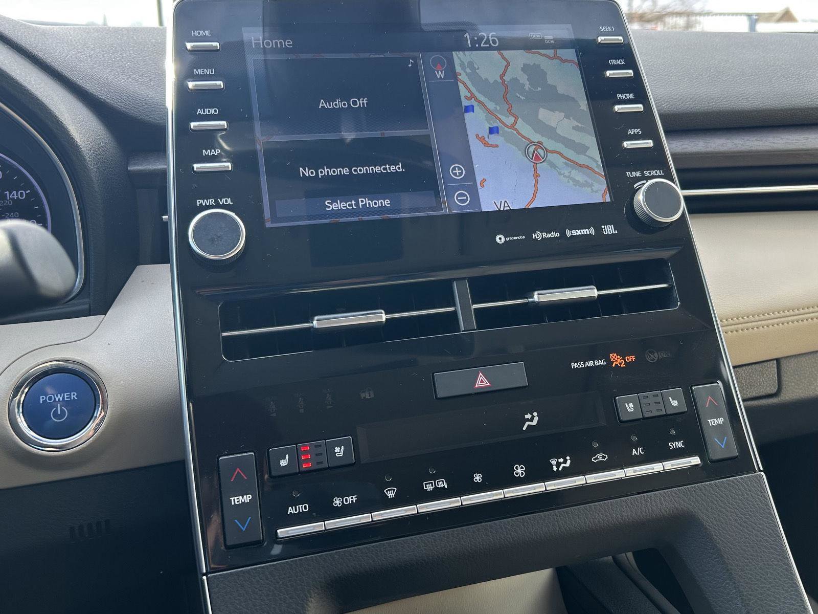 Used 2020 Toyota Avalon Limited image 18