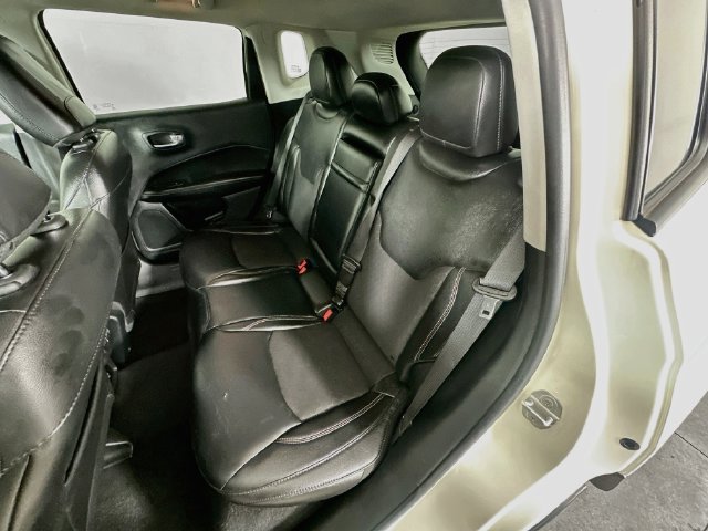 Used 2018 Jeep Compass Latitude FWD image 28