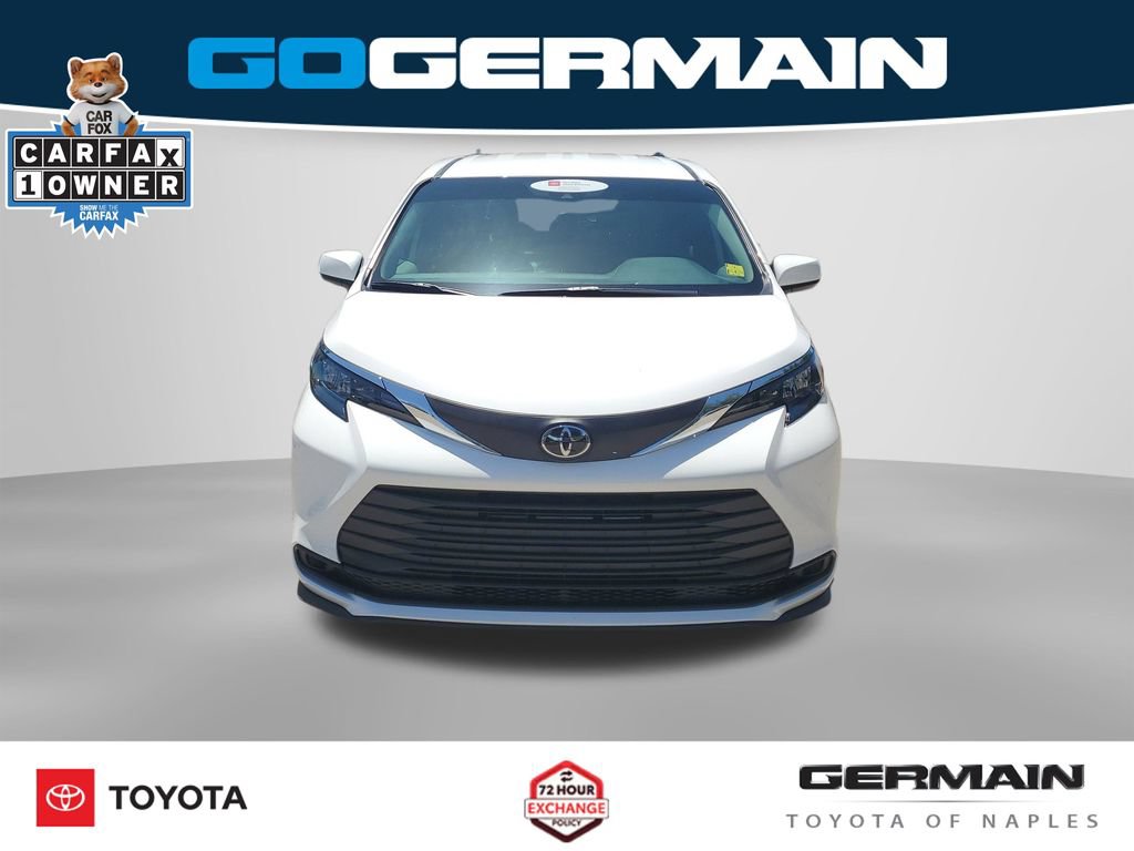 Certified 2026 Toyota Sienna LE FWD image 3