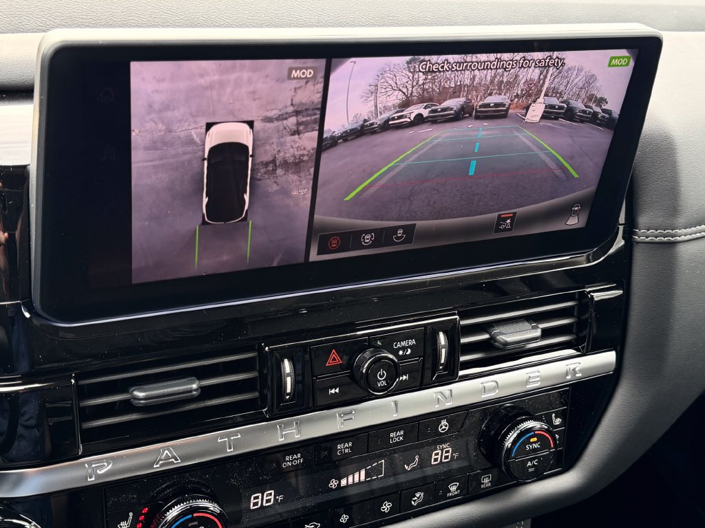 New 2026 Nissan Pathfinder Platinum AWD/4WD image 16