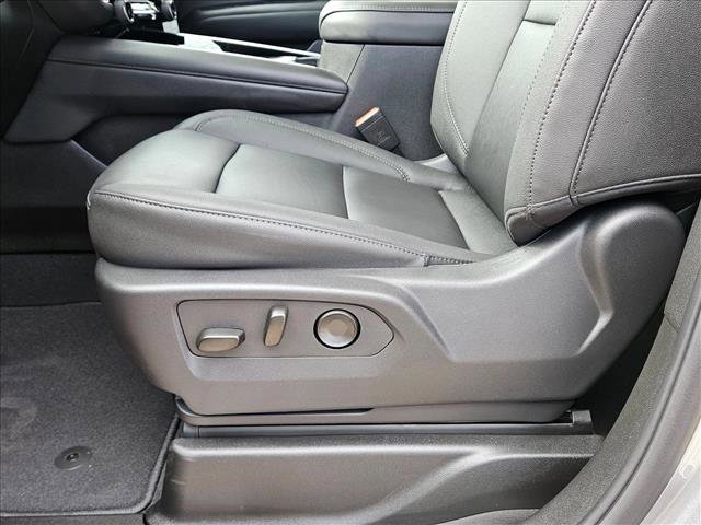 New 2026 Chevrolet Suburban Z71 w/ Comfort Package image 4