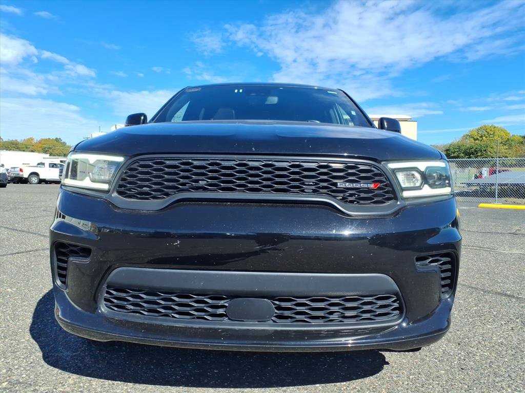 Used 2024 Dodge Durango GT image 2